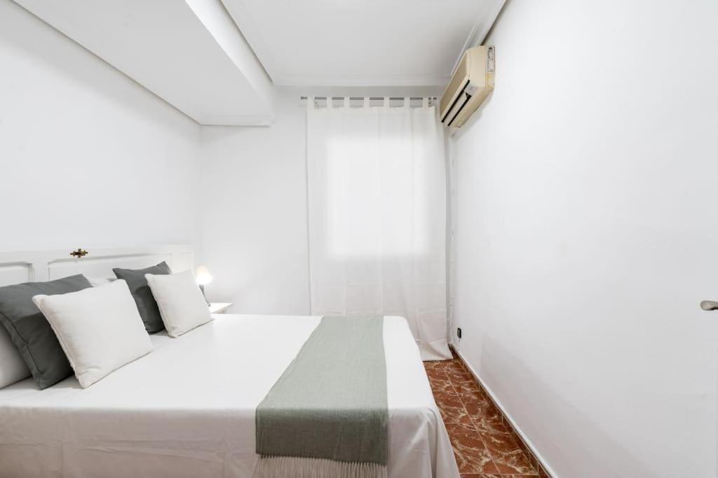 Santa Justa Urban Apartment セビリア エクステリア 写真