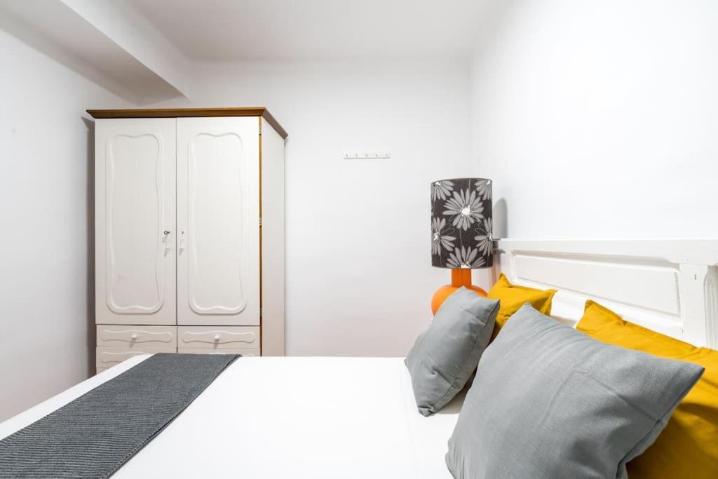 Santa Justa Urban Apartment セビリア エクステリア 写真